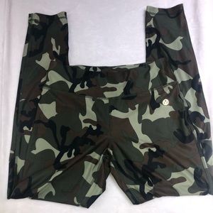 Vogo Athletica Camo Sport Leggings Medium